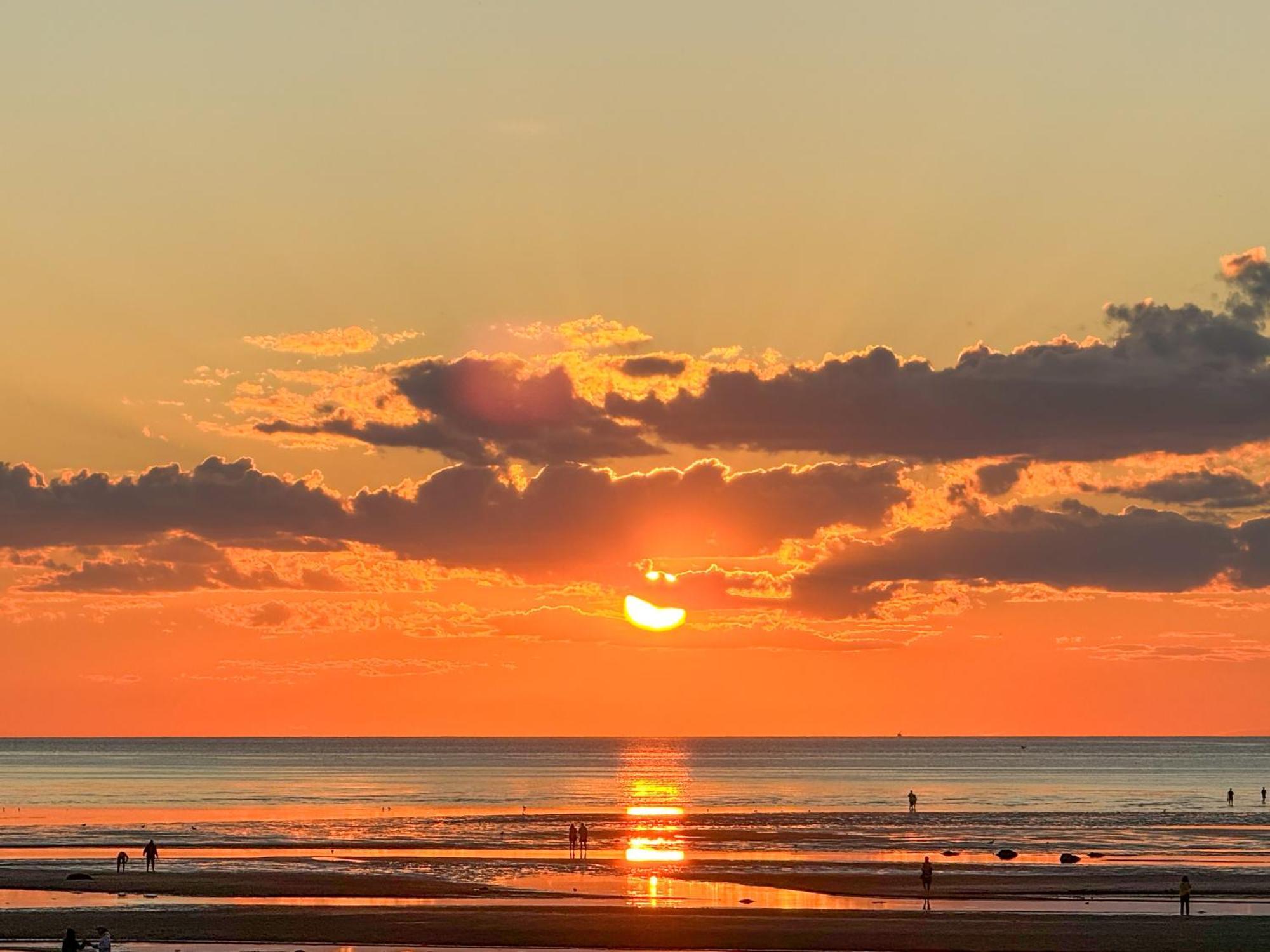 Nauset Beach Inn ออร์ลีนส์ ภายนอก รูปภาพ